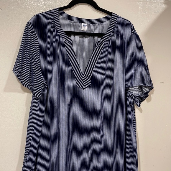 Old Navy top. XXL - Picture 1 of 5